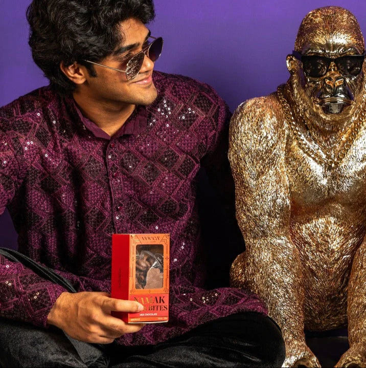 Namak Para Bites In Milk Chocolate 150g