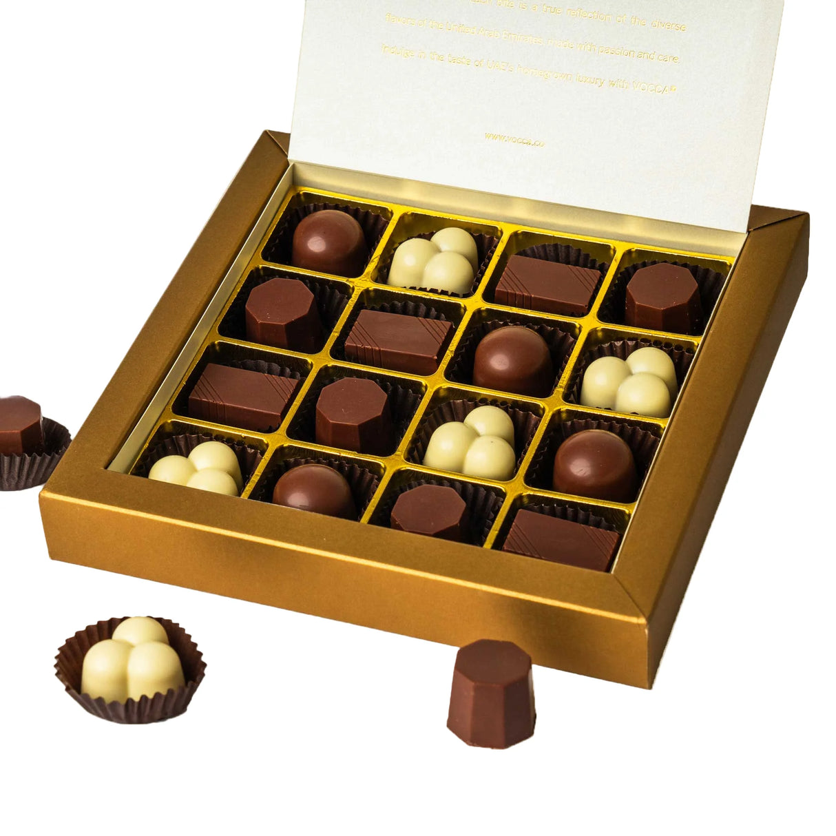 Pearl Ivory Assorted Pralines - Medium 16 pcs